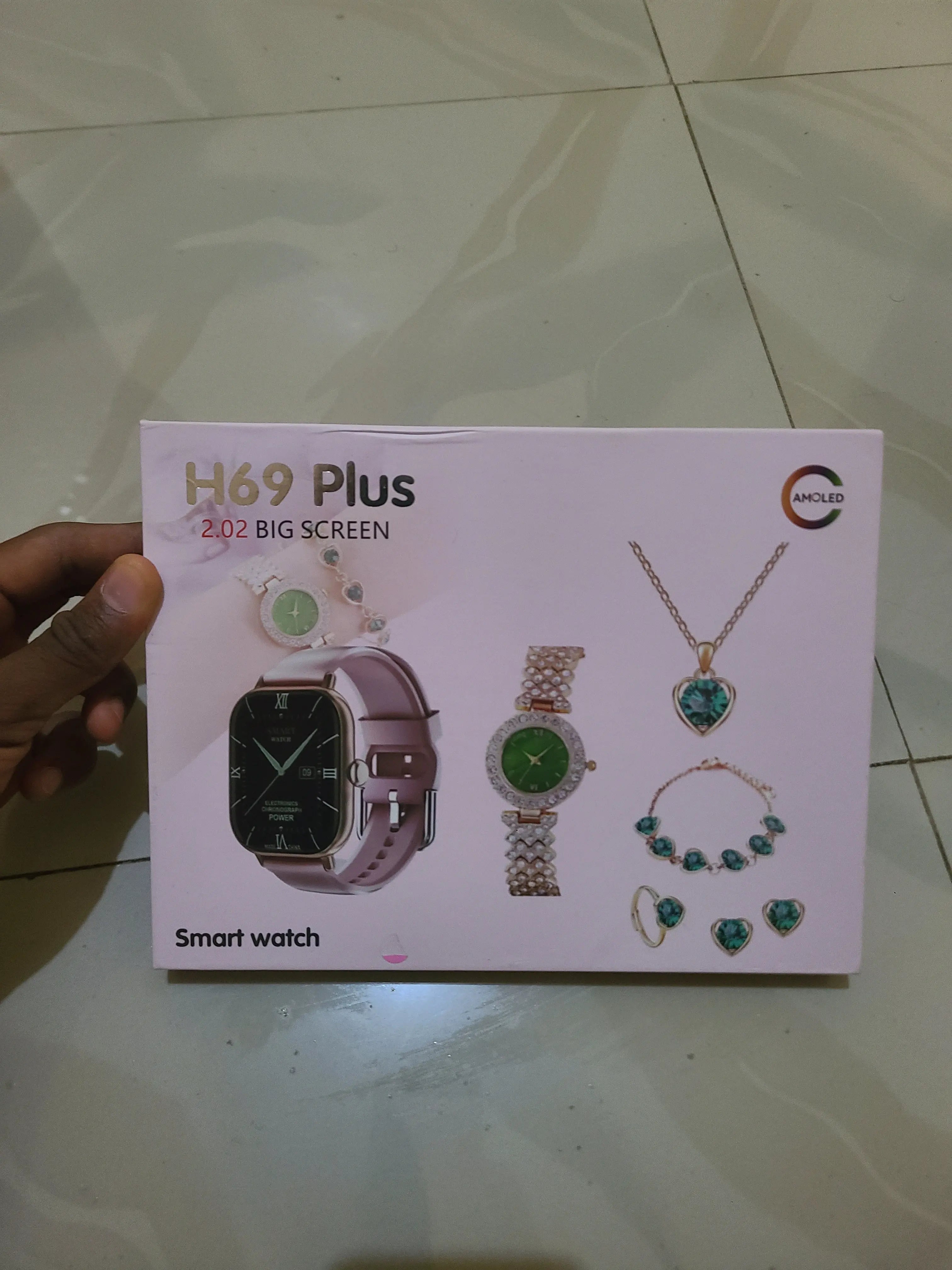 Montre connectée H69plus avec appel BT et recharge sans fil, rappel de fitness, pour femmes et hommes, s9 ultra H69 plus